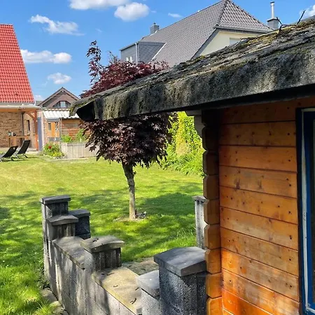 Doppelhaushaelfte In Perfekter Lage Fuer Fahrradtouren - Haus Perrich * Wesel (North Rhine-Westphalia)