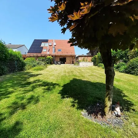 Doppelhaushaelfte In Perfekter Lage Fuer Fahrradtouren - Haus Perrich Holiday home Wesel (North Rhine-Westphalia)